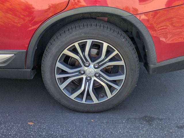 2017 Mitsubishi Outlander ES