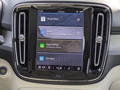 2023 Volvo XC40 B5 Plus Dark Theme