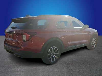 2025 Ford Explorer ST-Line