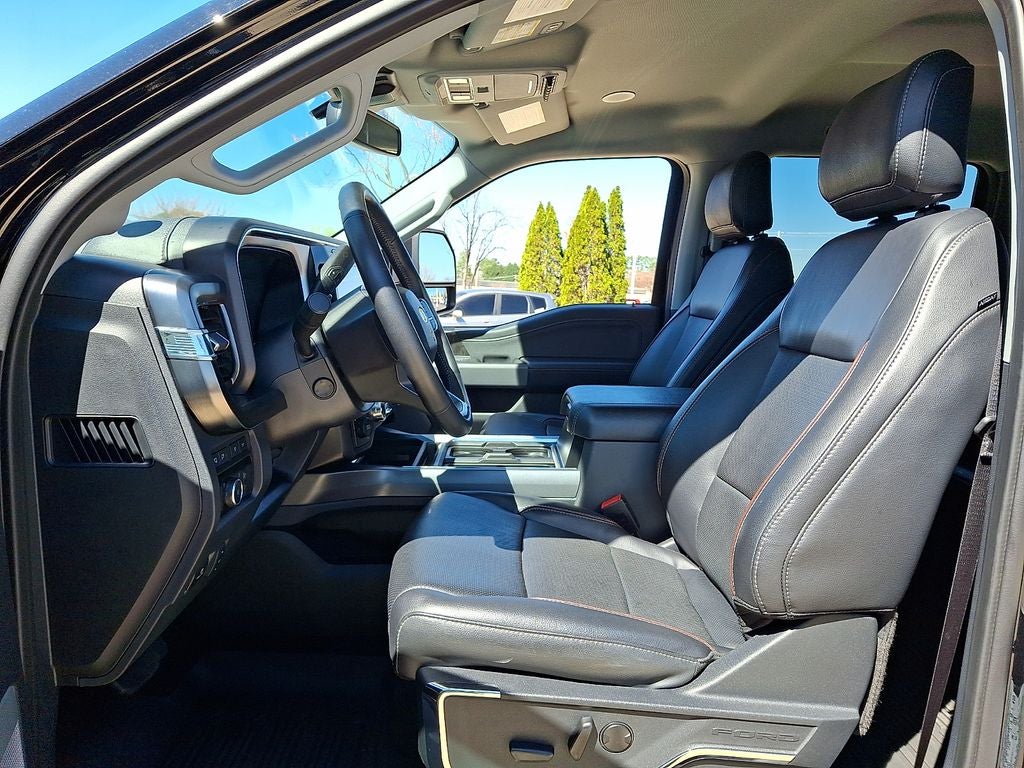 2023 Ford F-350SD Lariat