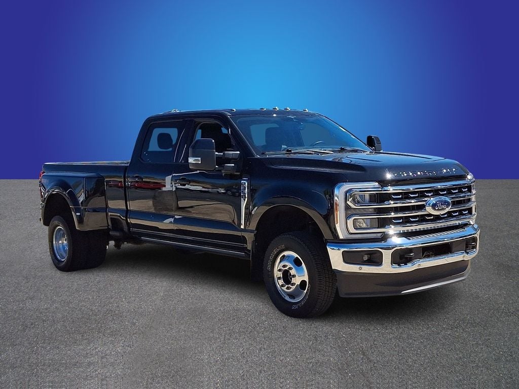 2023 Ford F-350SD Lariat