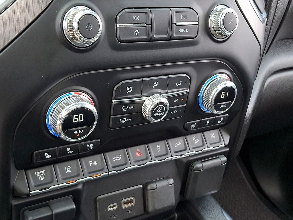 2023 GMC Sierra 2500HD Denali