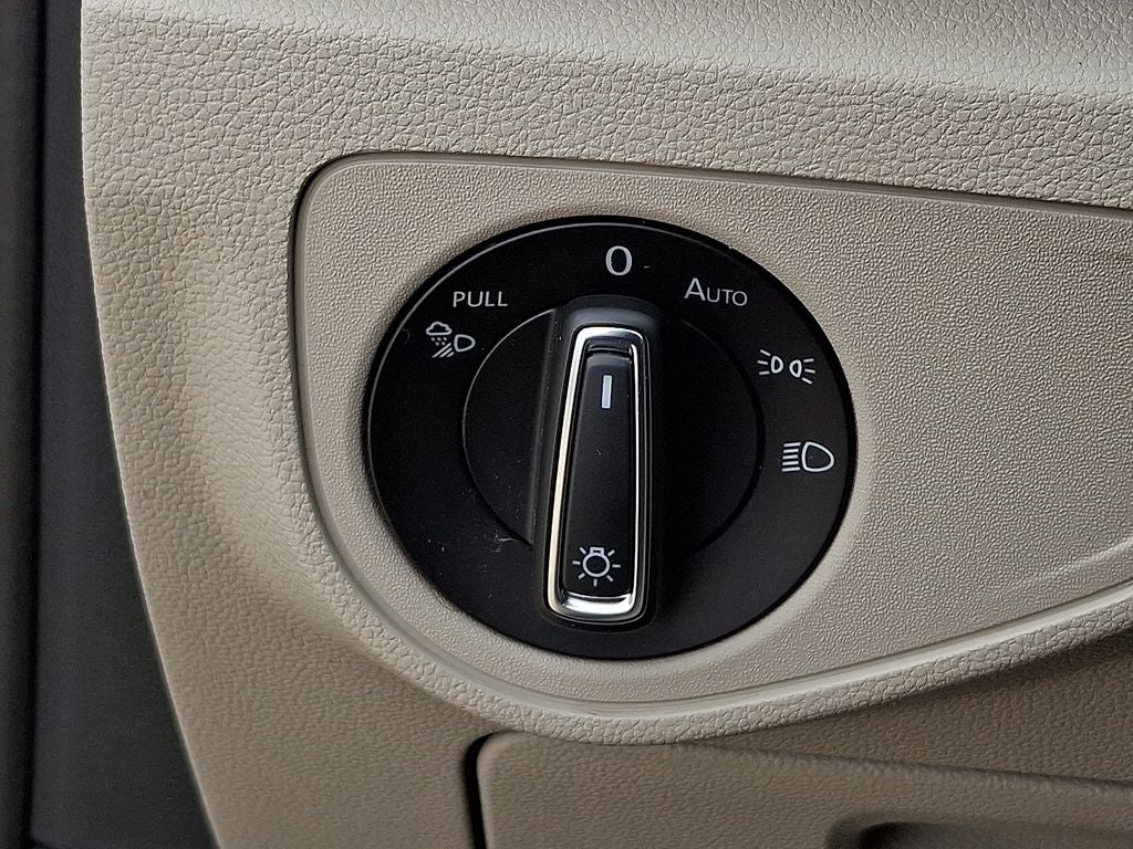 2022 Volkswagen Atlas 2.0T SE w/Technology