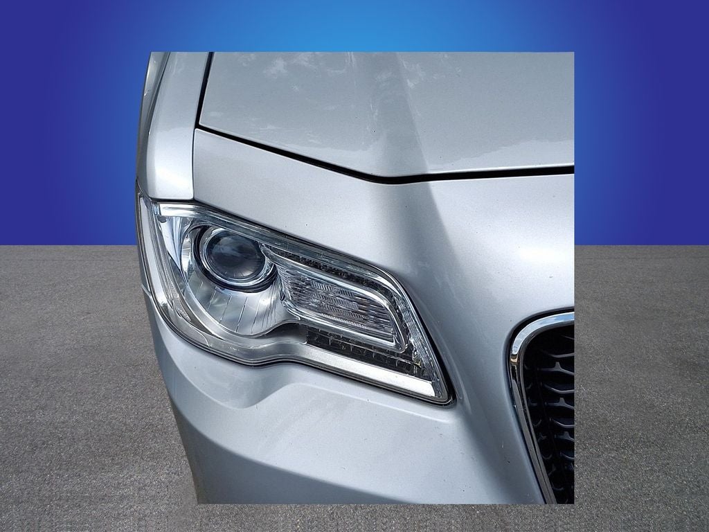 2019 Chrysler 300 Touring