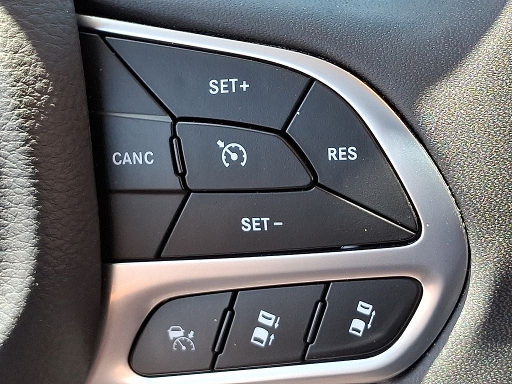 2023 Chrysler 300 Touring