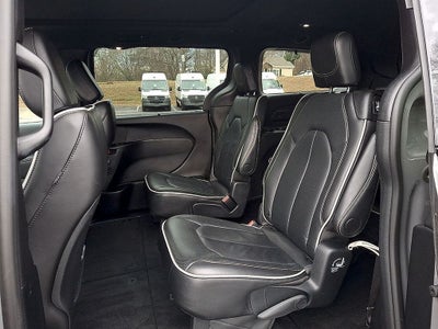 2025 Chrysler Pacifica Limited