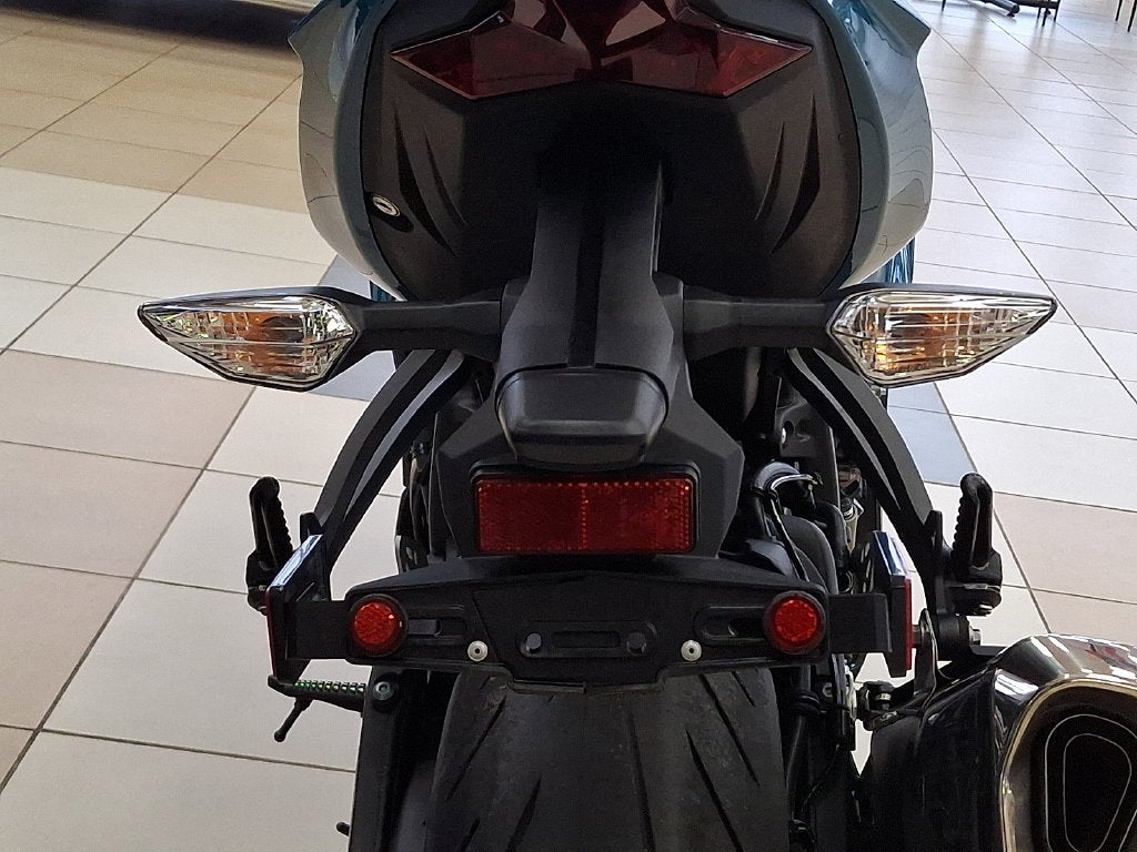 2021 Kawasaki Ninja ZX-6R Base