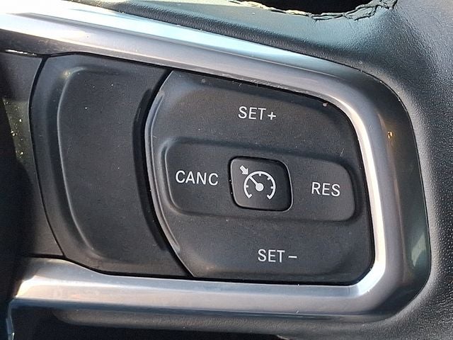 2022 Jeep Wrangler Sahara Altitude 4x4
