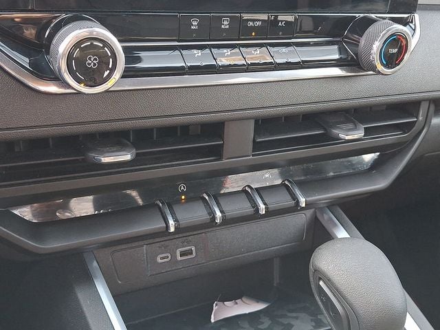 2025 Chevrolet Colorado 4WD WT