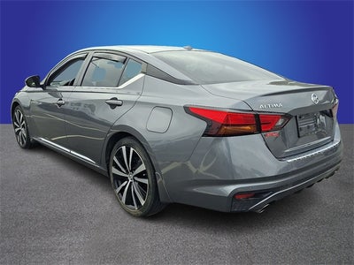 2022 Nissan Altima SR FWD
