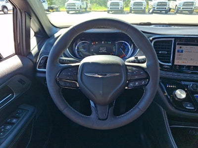 2024 Chrysler Pacifica Hybrid Premium S Appearance Pkg