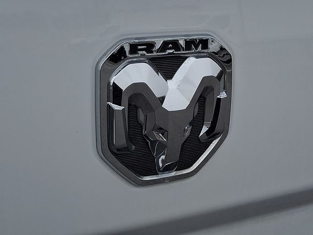 2020 RAM 3500 Laramie Crew Cab 4x4 6'4' Box