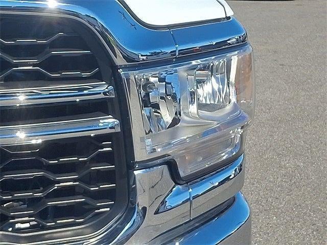 2023 RAM 3500 Tradesman Crew Cab 4x4 8' Box