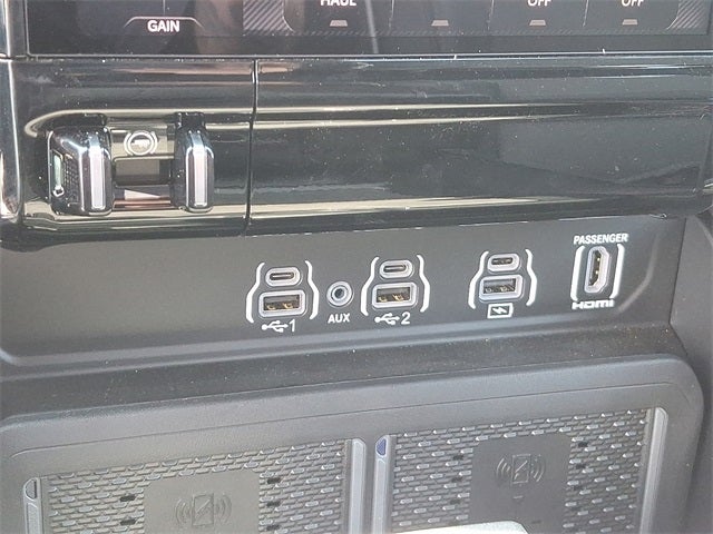 2025 RAM 2500 Limited Crew Cab 4x4 6'4' Box