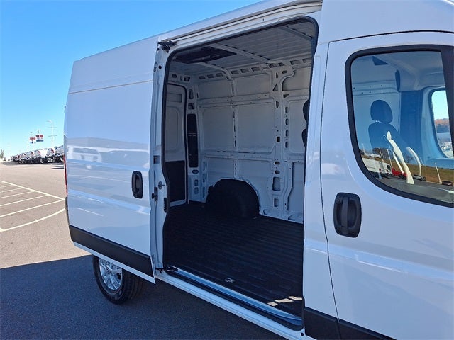 2025 RAM ProMaster 1500 Cargo Van SLT High Roof 136' WB