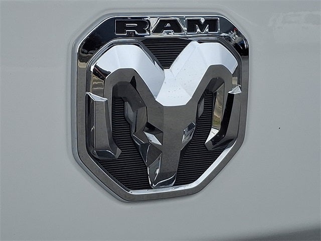 2020 RAM 2500 Tradesman Crew Cab 4X4 6'4' Box