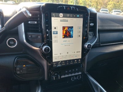 2022 RAM 2500 Laramie Crew Cab 4x4 6'4' Box