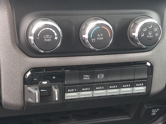 2024 RAM 4500HD Tradesman/SLT/Laramie/Limited