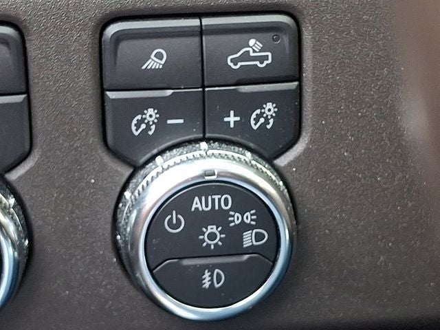2024 GMC Sierra 1500 4WD Crew Cab Short Box SLT